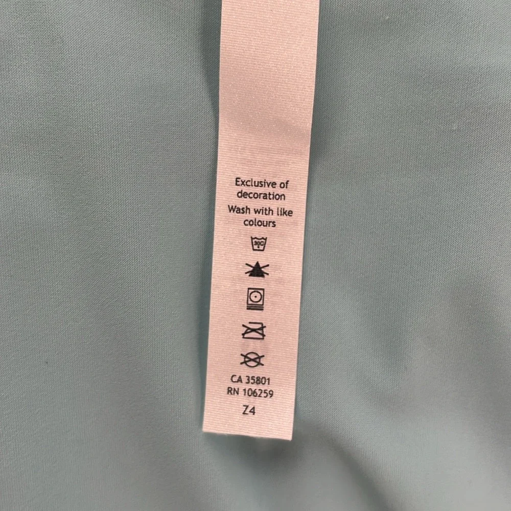 NWT Lululemon Sculpt tank from Hawaii